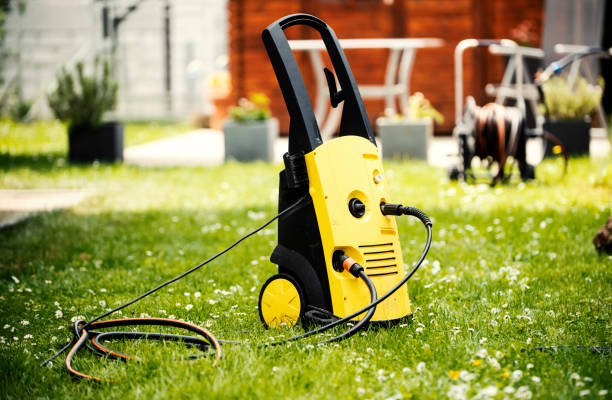 Best Animal Enclosure Cleaning  in Pinehurst, TX